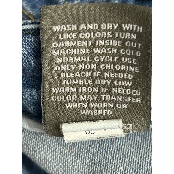 Torrid Denim Shorts Size 20 Exposed Button Fly Medium Wash Cut Off Raw Hem Pinup - Picture 6 of 11